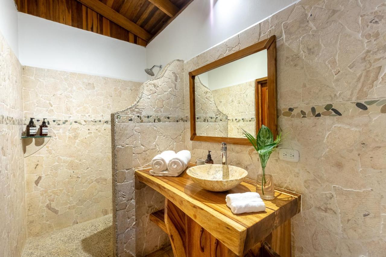 Makanas Beach Bungalows Playa Santa Teresa  Exterior photo