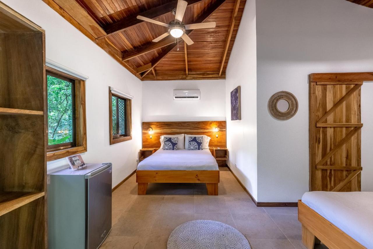 Makanas Beach Bungalows Playa Santa Teresa  Exterior photo