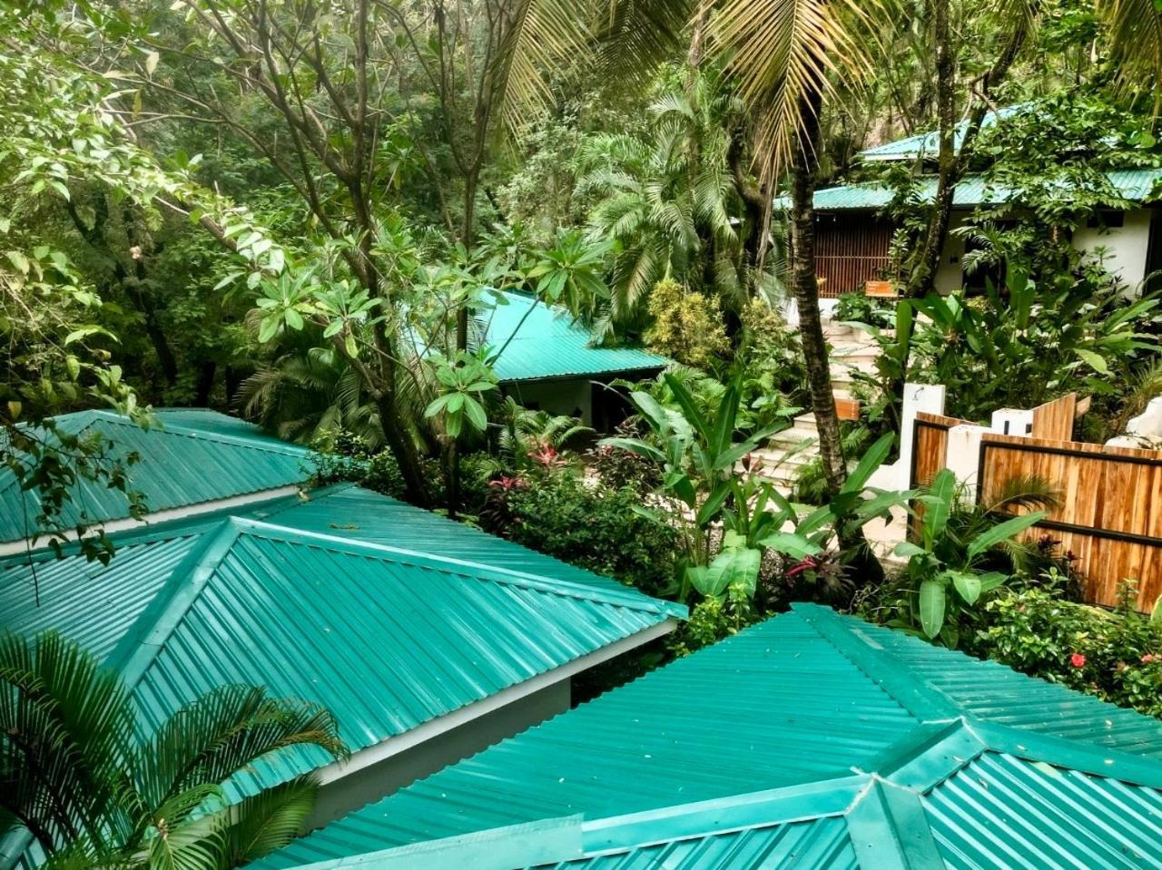 Makanas Beach Bungalows Playa Santa Teresa  Exterior photo