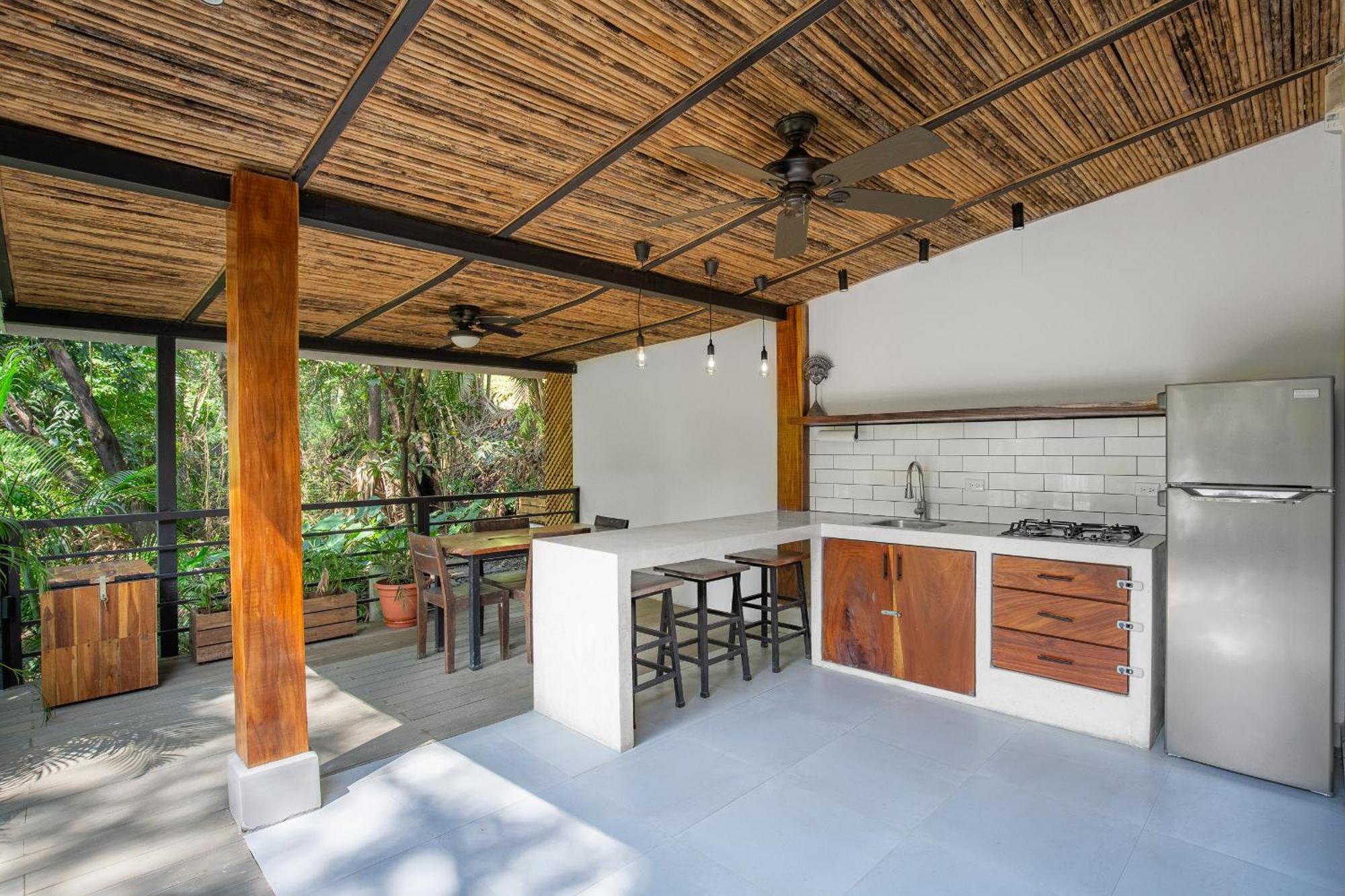 Makanas Beach Bungalows Playa Santa Teresa  Room photo